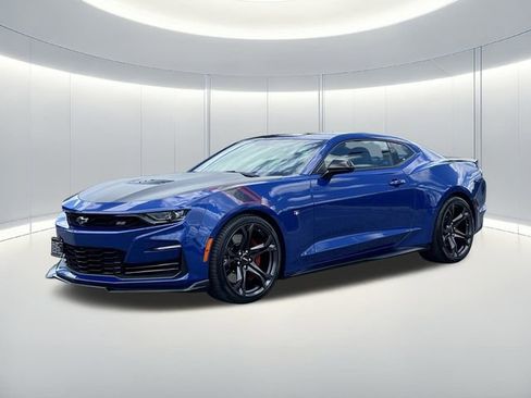 Used 2021 Chevrolet Camaro SS RWD image 1