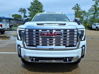 New 2026 GMC Sierra 2500 Denali w/ Denali Reserve Package AWD/4WD video 2