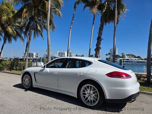 Used 2015 Porsche Panamera S image 81