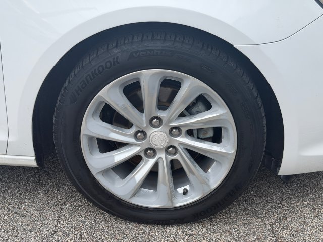 Used 2016 Buick LaCrosse Leather FWD image 19