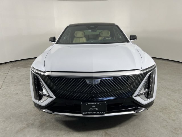 Used 2026 Cadillac Lyriq Signature Luxury w/ Nappa Leather Package AWD/4WD image 3