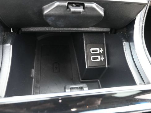 Used 2019 Ford Edge Titanium AWD/4WD image 22