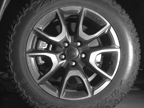 Used 2025 Jeep Compass Trailhawk image 12