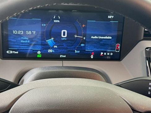 New 2027 Chevrolet Bolt LT w/ Comfort Package FWD image 14