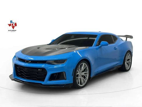 Used 2022 Chevrolet Camaro ZL1 image 5