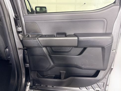 Used 2024 Ford F150 XLT w/ XLT Black Appearance Package image 27