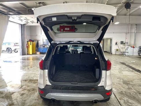 Used 2019 Ford Escape Titanium AWD/4WD image 23