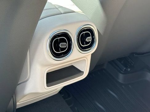 New 2027 Mercedes-Benz GLC 300 4MATIC image 33