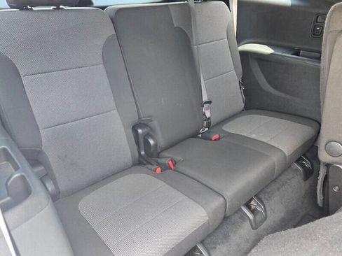 Used 2023 Chevrolet Traverse LT FWD image 17