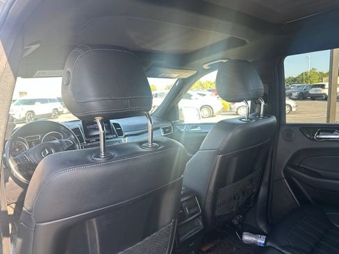 Used 2019 Mercedes-Benz GLS 450 4MATIC image 10