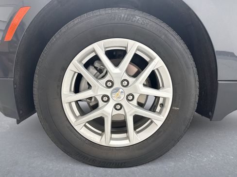 Used 2023 Chevrolet Equinox LT w/ Driver Convenience Package AWD/4WD image 21