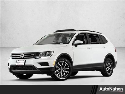 Used 2021 Volkswagen Tiguan SE w/ Panoramic Sunroof Package