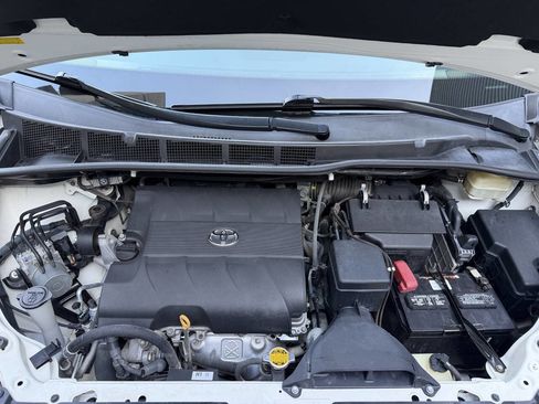 Used 2016 Toyota Sienna image 34