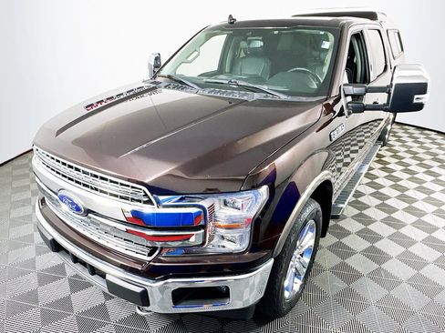 Used 2018 Ford F150 Lariat w/ Equipment Group 502A Luxury AWD/4WD image 3