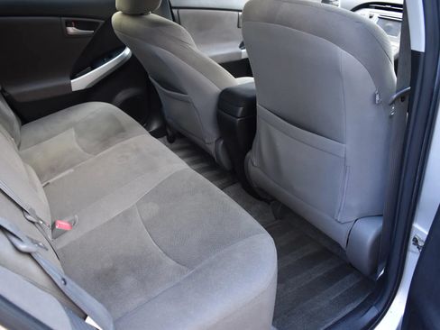 Used 2012 Toyota Prius Two FWD image 8