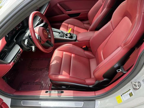 Used 2025 Porsche 911 Carrera S w/ Sportdesign Package RWD image 20