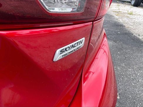 Used 2017 MAZDA MAZDA3 Grand Touring w/ Premium Equipment Package FWD image 8