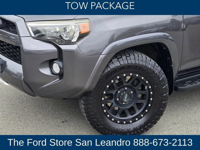 Used 2016 Toyota 4Runner SR5 Premium AWD/4WD image 10
