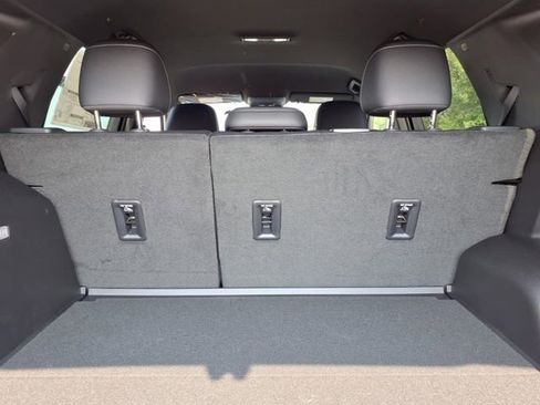 New 2026 Chevrolet Equinox LT w/ Convenience Package II image 17