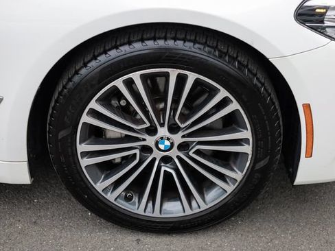 Used 2017 BMW 530i xDrive AWD/4WD image 22
