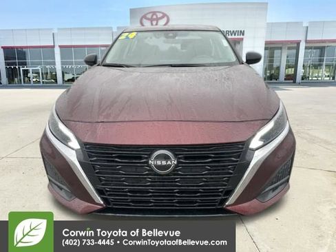 Used 2024 Nissan Altima 2.5 SV image 8