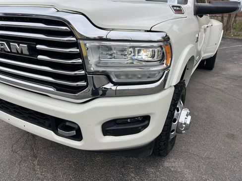 Used 2019 RAM 3500 Limited w/ Max Tow Package image 9