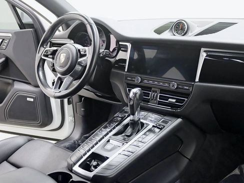Used 2020 Porsche Macan S AWD/4WD image 28