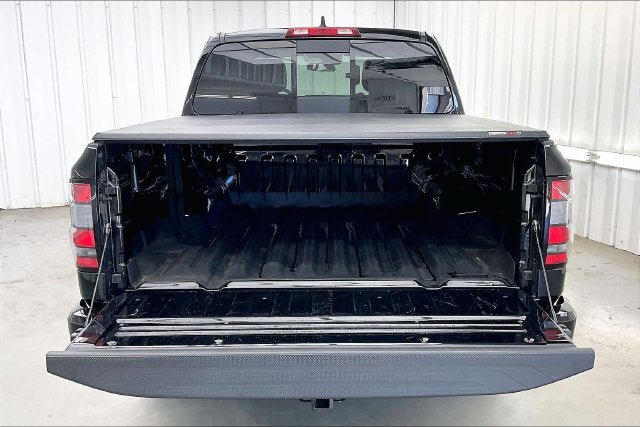 Used 2023 Nissan Frontier PRO-4X w/ Technology Package AWD/4WD image 34