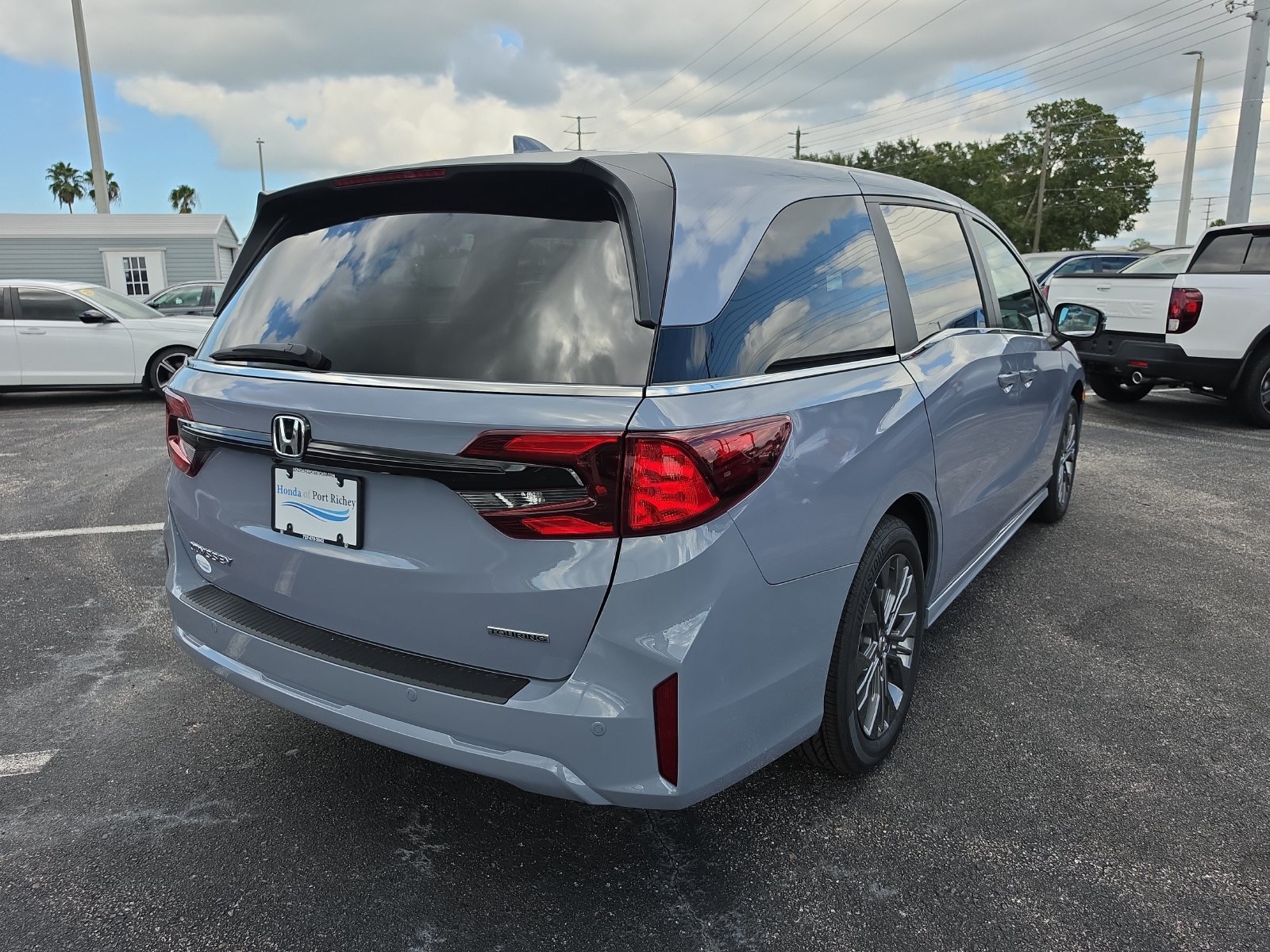 New 2027 Honda Odyssey Touring image 4