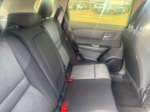 Certified 2025 Nissan Rogue SV image 32