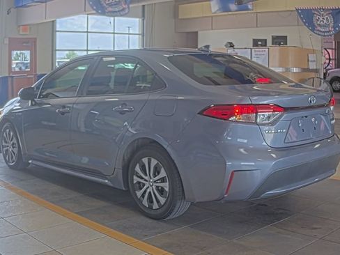 Used 2020 Toyota Corolla LE FWD image 5