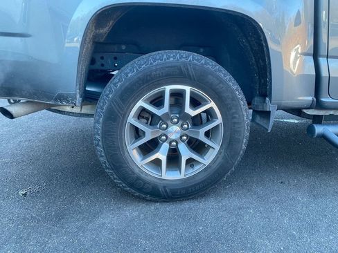 Used 2019 GMC Canyon All Terrain w/ All Terrain X Package image 30