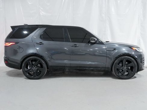 Used 2023 Land Rover Discovery HSE R-Dynamic AWD/4WD image 7