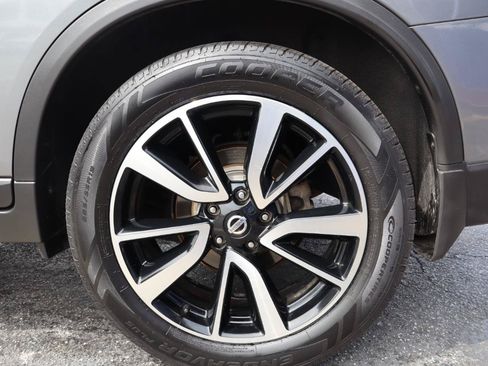 Used 2017 Nissan Rogue SL w/ SL Premium Package FWD image 26