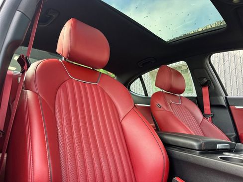 Used 2025 Genesis G70 2.5T w/ Sport Prestige Package image 16