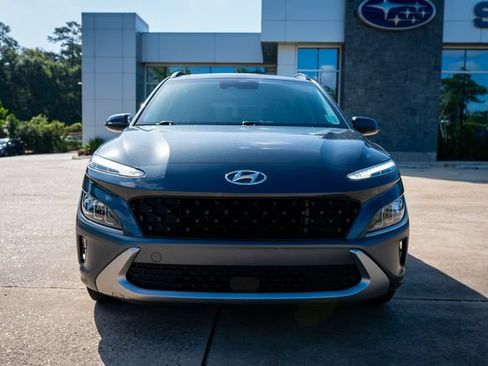 Used 2022 Hyundai Kona Limited w/ Cargo Package FWD image 12