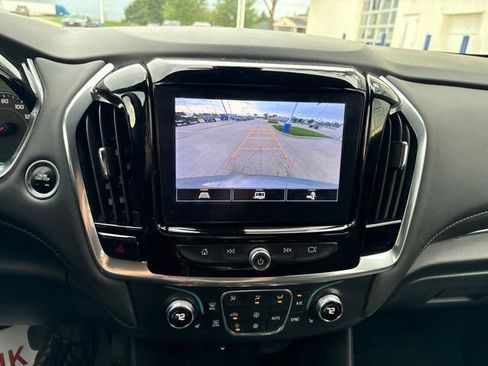 Used 2023 Chevrolet Traverse LT AWD/4WD image 16