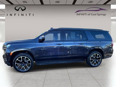 Used 2024 Chevrolet Suburban RST image 4