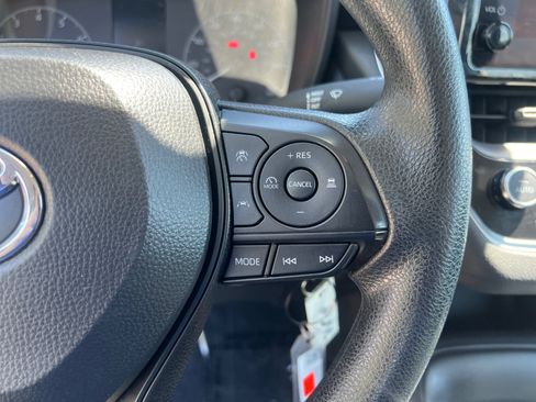 Used 2024 Toyota Corolla LE FWD image 15