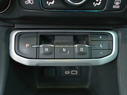 Used 2022 GMC Acadia SLT w/ Elevation Edition FWD image 25