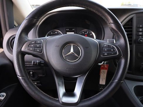 Used 2023 Mercedes-Benz Metris Passenger image 12