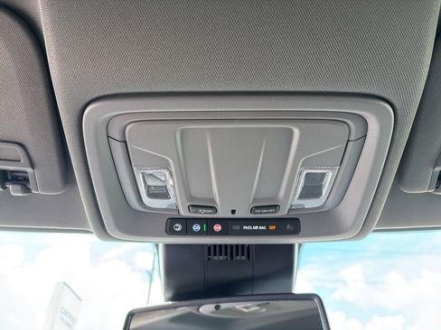 New 2025 Chevrolet Silverado 2500 Custom w/ Custom Value Package image 23