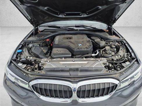 Used 2022 BMW 330i Sedan w/ Premium Package 2 RWD image 13