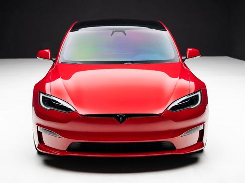 Used 2022 Tesla Model S Plaid image 6