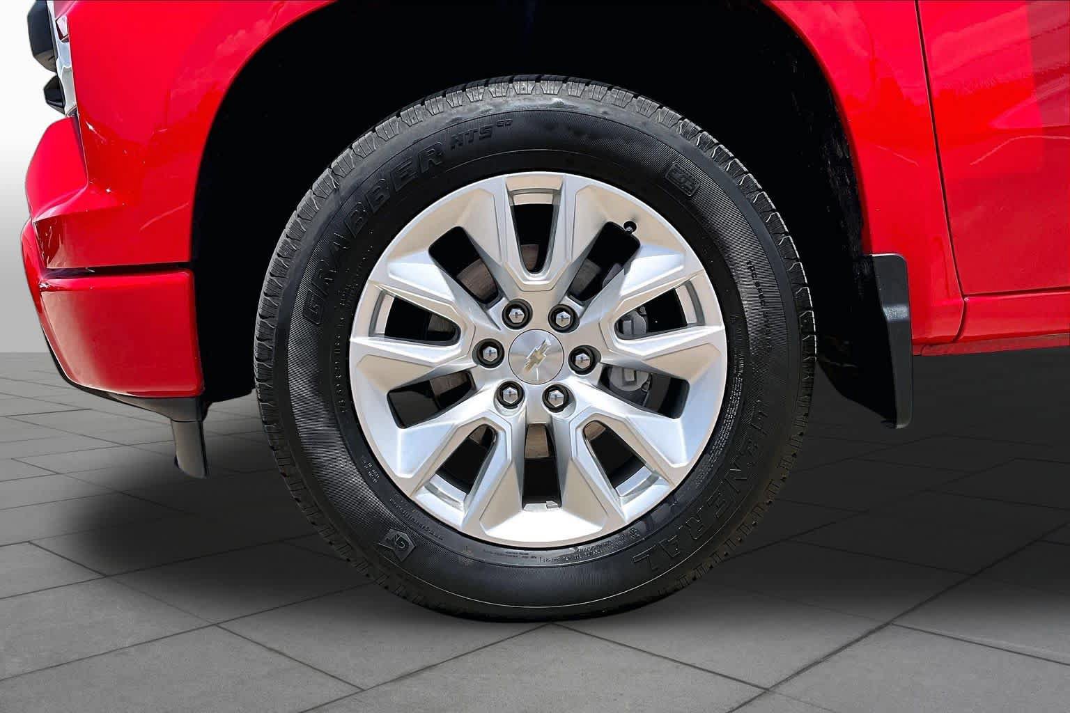 Used 2024 Chevrolet Silverado 1500 Custom AWD/4WD image 11
