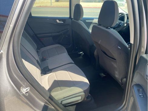 Used 2021 Ford Escape SE FWD image 11