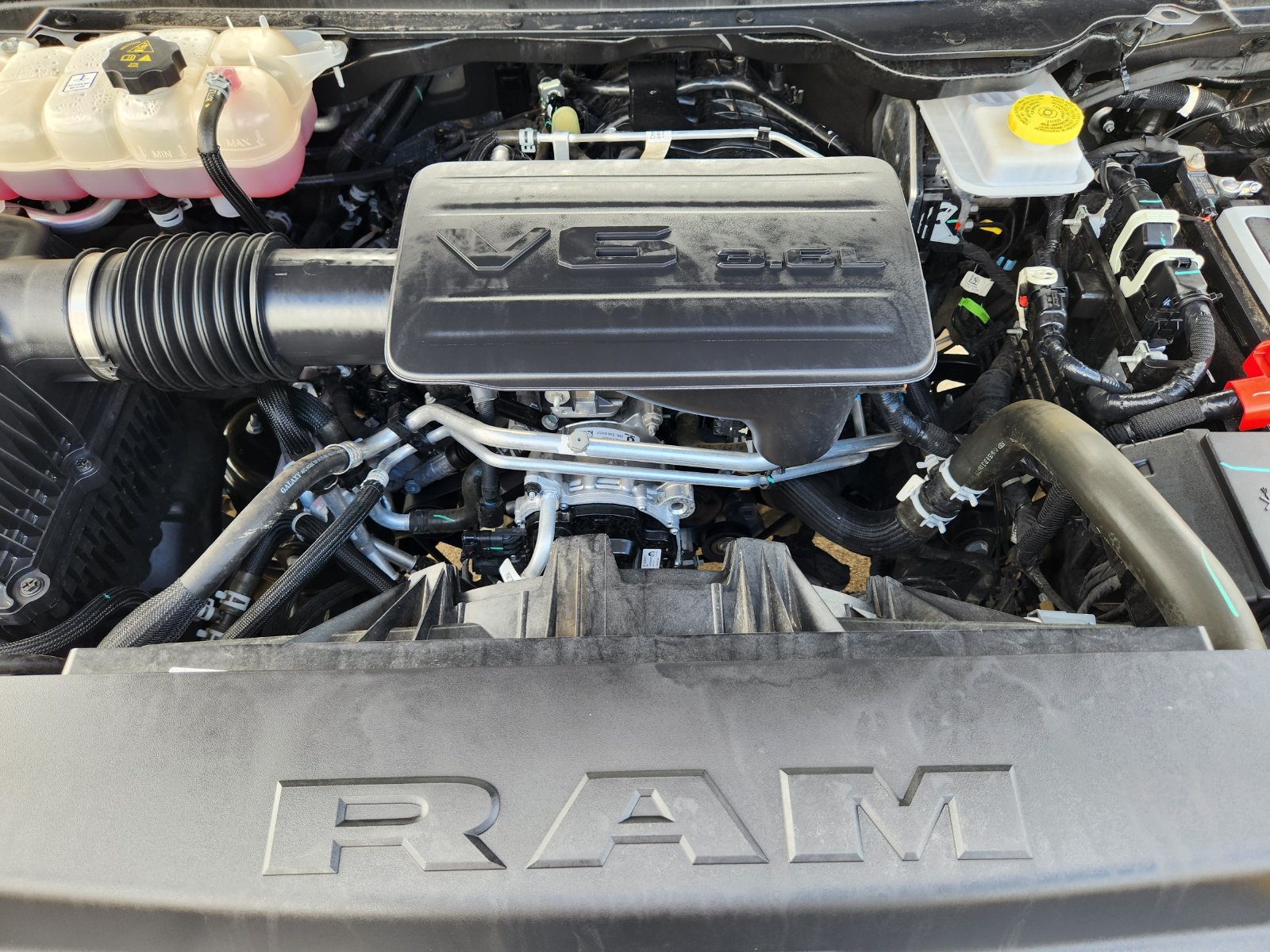 Used 2025 RAM 1500 Big Horn RWD image 42