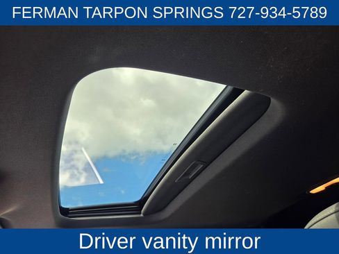 Used 2025 Chevrolet Trax RS w/ Sunroof Package FWD image 25