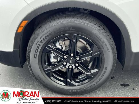 Certified 2025 Chevrolet Blazer LT w/ Midnight/Sport Edition AWD/4WD image 10