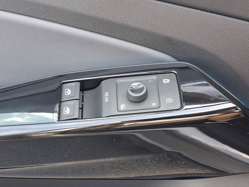 Used 2023 Volkswagen ID.4 Pro S RWD image 17